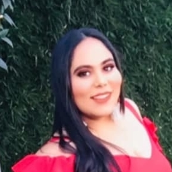 Karen - Management accounting tutor - Laredo
