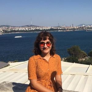 Ezgi Su - Matematik öğretmeni - İstanbul