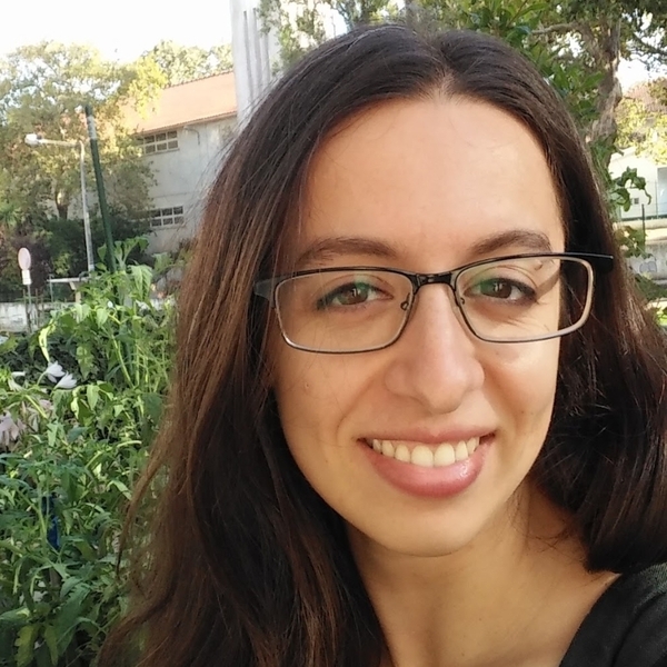 Patrícia - Professor de física - Lisboa