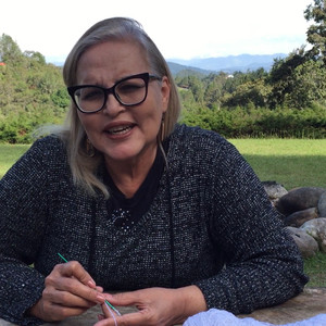 Gabriela - Profe de diseño de indumentaria y textil - Envigado