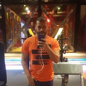 Baki - Senkronize yüzme öğretmeni - İstanbul