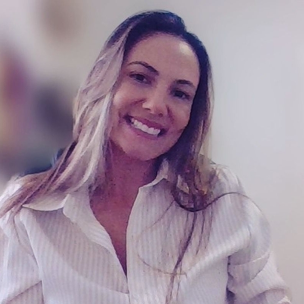 Débora Luiza - Professor de português - 