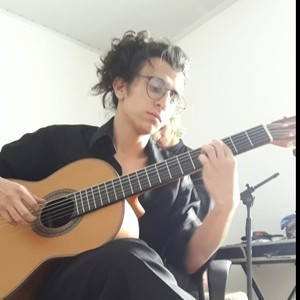 Caio - Prof de viola - Jabaquara
