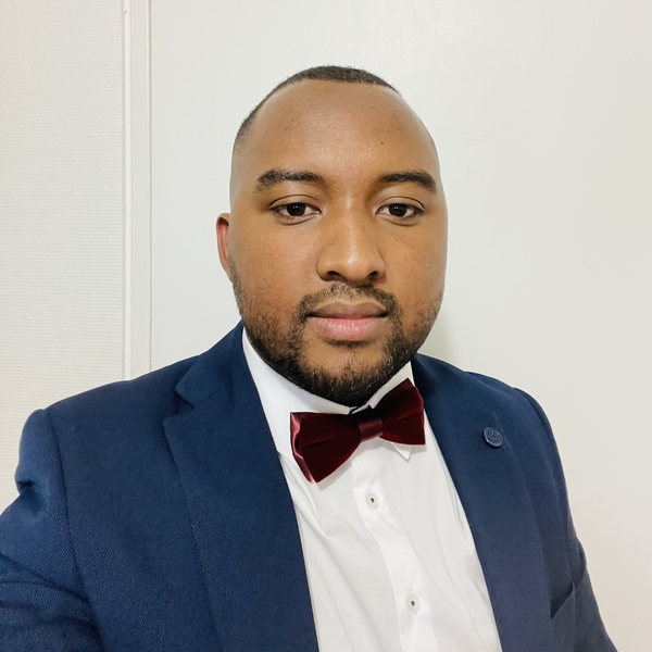 Ahmed - Prof de développement web - Antony