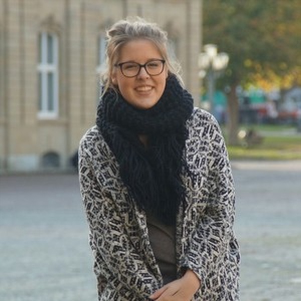 Kim Fabienne - Mathelehrerin - Burgdorf