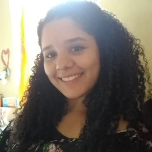 Iara - Professor de microbiologia - Poções
