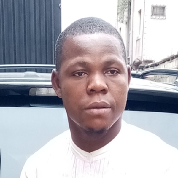 Uchendu - Economics tutor - Lagos