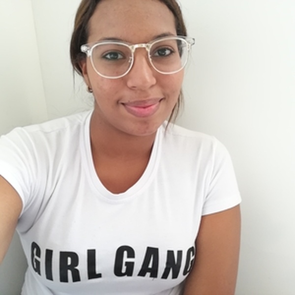 Andrea - Profe de matemáticas - Bello