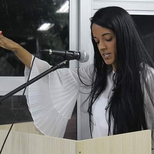 Erica - Professor de informática - Teófilo Otoni