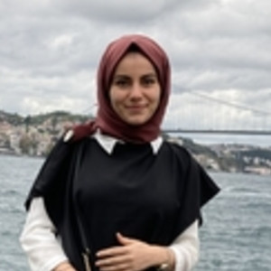 Demet - Tarih öğretmeni - İstanbul