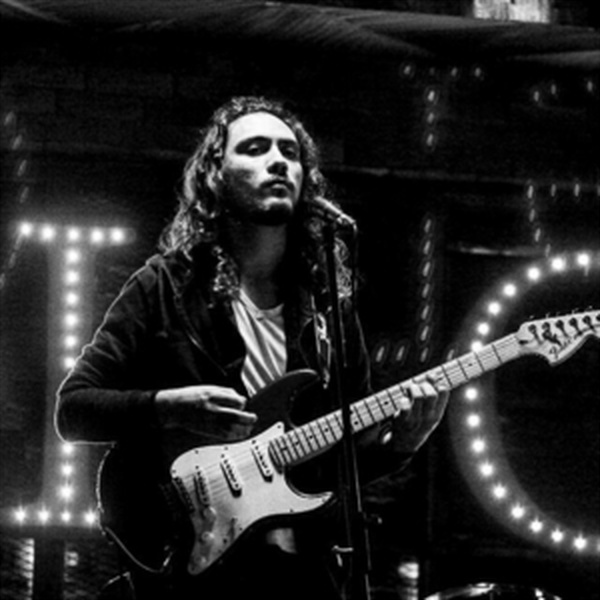 Çağdaş Detay - Gitar öğretmeni - 