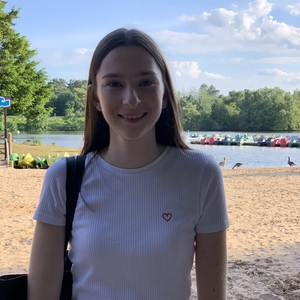 Izzy - Biology tutor - Southwell