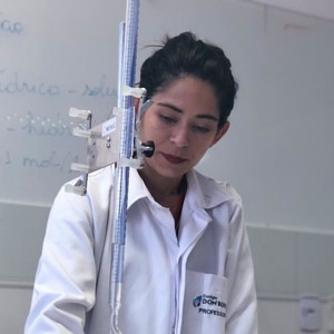 Bruna - Professor de química - 