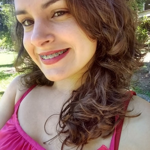 Mariana - Prof de biologia - Camaquã