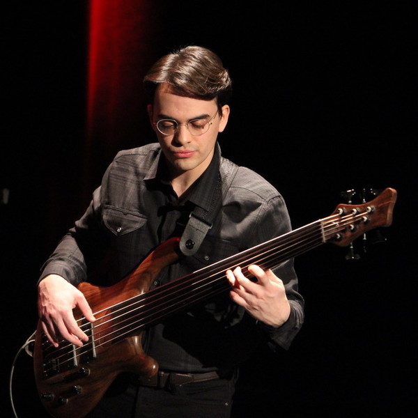 Robin - Prof de guitare - Sens
