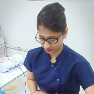Anshika - Cosmetology tutor - Thane