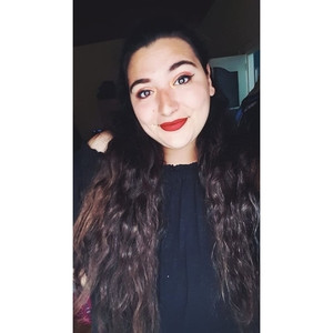 Laura - Prof d'aide à la rédaction de cv - lettre de motivation - Namur