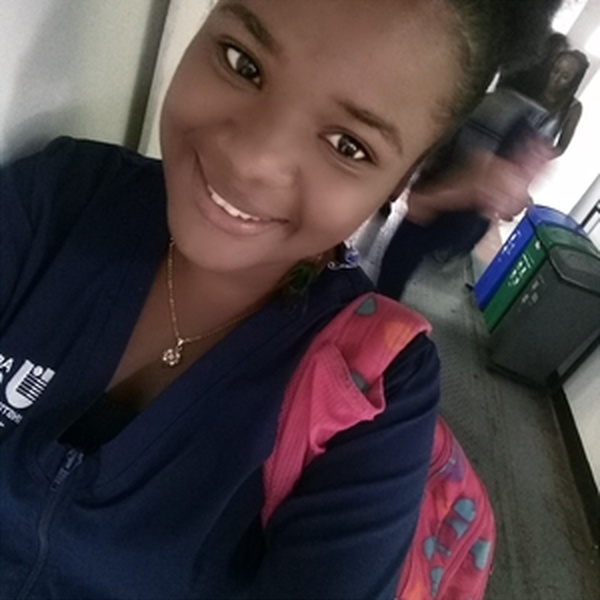 Angie Lorena - Profe de ciencias sociales - Cali