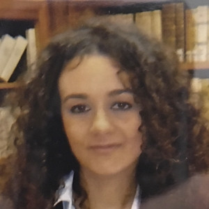Elisabetta - Insegnante di diritto - Roma