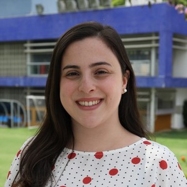Mariana - Professor de Filosofia - Paraíso