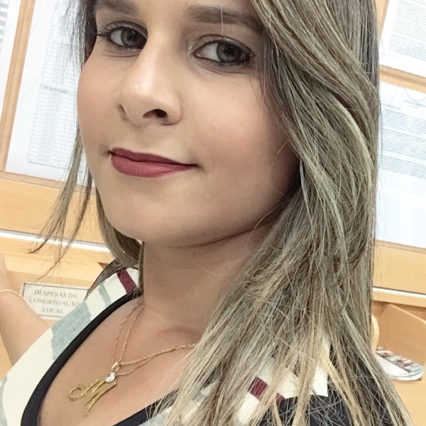 Mayana - Prof de estética - Guanambi