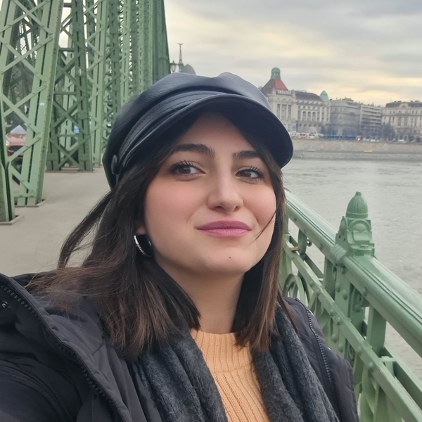 Arwa - Prof de maths - Paris