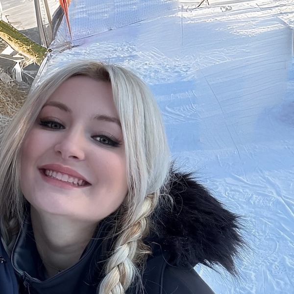 Clémence - Prof de piano - Gex