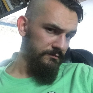 Rodolphe - Prof d'histoire - Saint-Geniès-de-Comolas