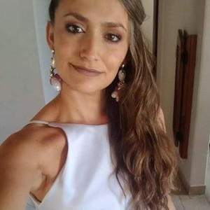 Carla - Profe de cosmetología - Piñeyro