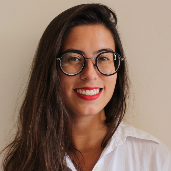 Isabel - Prof de filosofia - Belo Horizonte