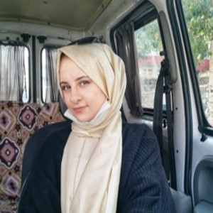 Sümeyra Nazeni - Dilbilgisi öğretmeni - Balıkesir