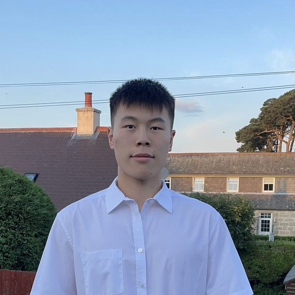 Zheng - Chemistry tutor - Lhanbryde
