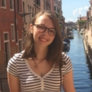 Claire - Prof de maths - Mons