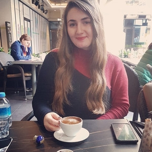 Merve - Türk dili ve edebiyatı öğretmeni - 