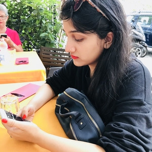 Devayani - Indian cooking tutor - London