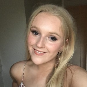 Yasmin - English tutor - Goodwood