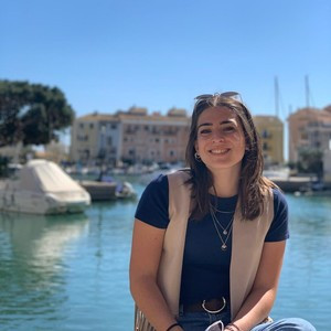 Alexa - Prof d'histoire - Bordeaux