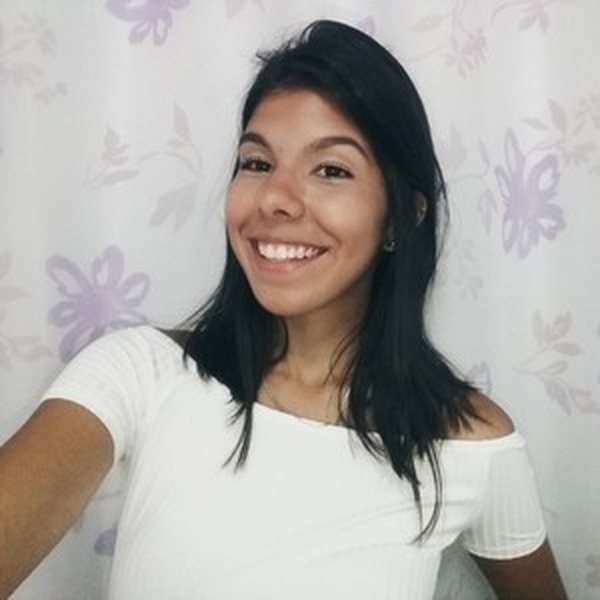 Priscilla - Professor de Biologia - Pechincha