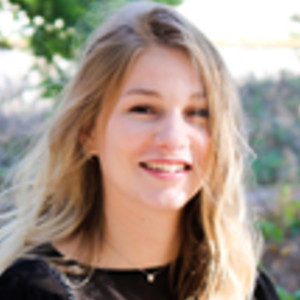 Clemence - Prof de communication - Lons-le-Saunier