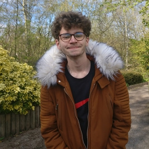 Hugo - Prof d'initiation informatique - Caen