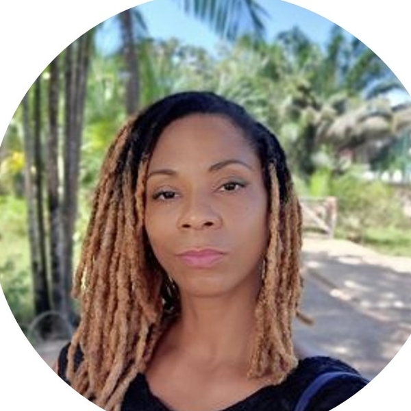 CHRISTIANIE - Prof de gym postnatale - Chelles