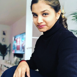 Jayavardhini - Biology tutor - Salford