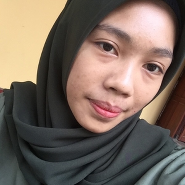 Ayuni - Guru bahasa inggris - Kecamatan Palu Timur