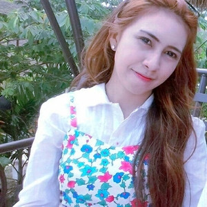 Soraya - Guru pekerjaan tangan - Matawai La Pawu