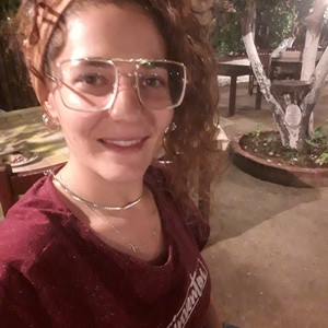 Gizem - Ödevlere yardım öğretmeni - Manisa