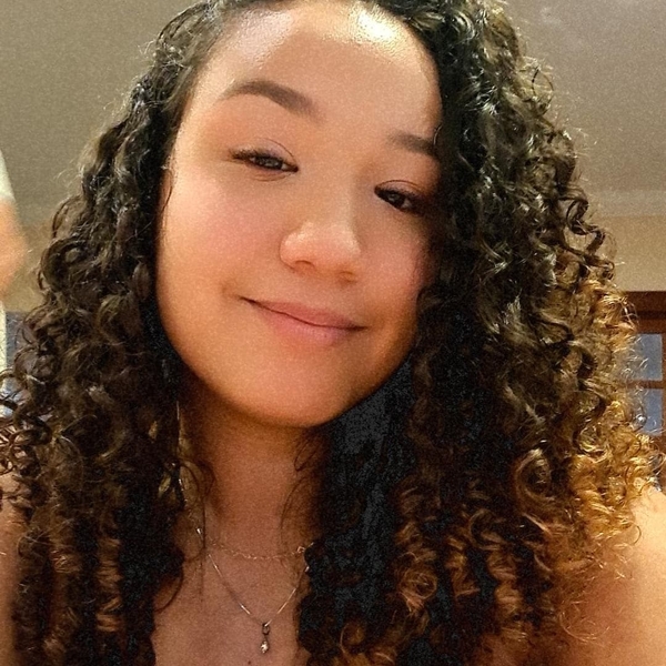 Eduarda - Professor de química - Tijuca