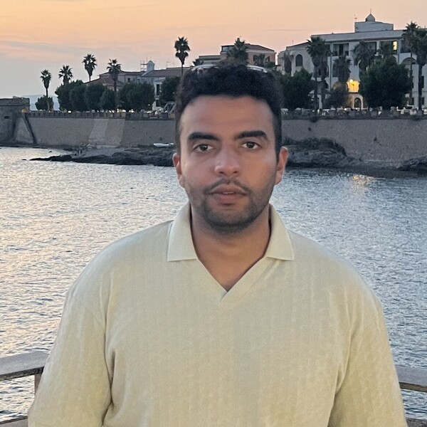 Ilyas - Prof de physique - Saint-Gilles