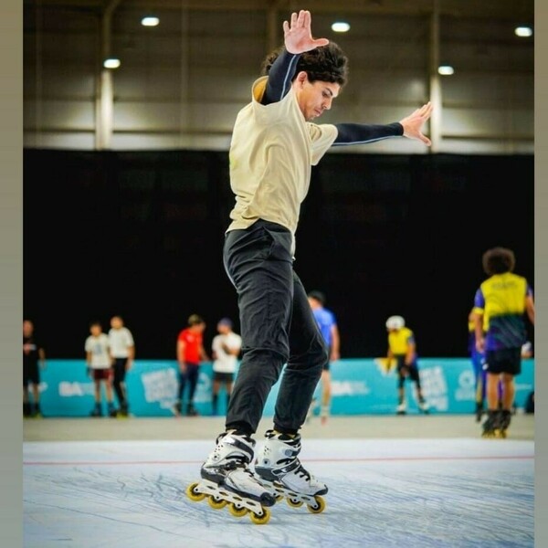 Clases particulares de patinaje en línea. Iniciación al patinaje como transporte o disciplina.