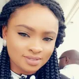 Amanda - Economics tutor - Jos