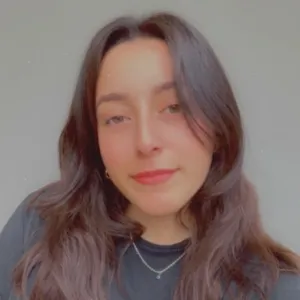 Emine - Matematik öğretmeni - Çayırova